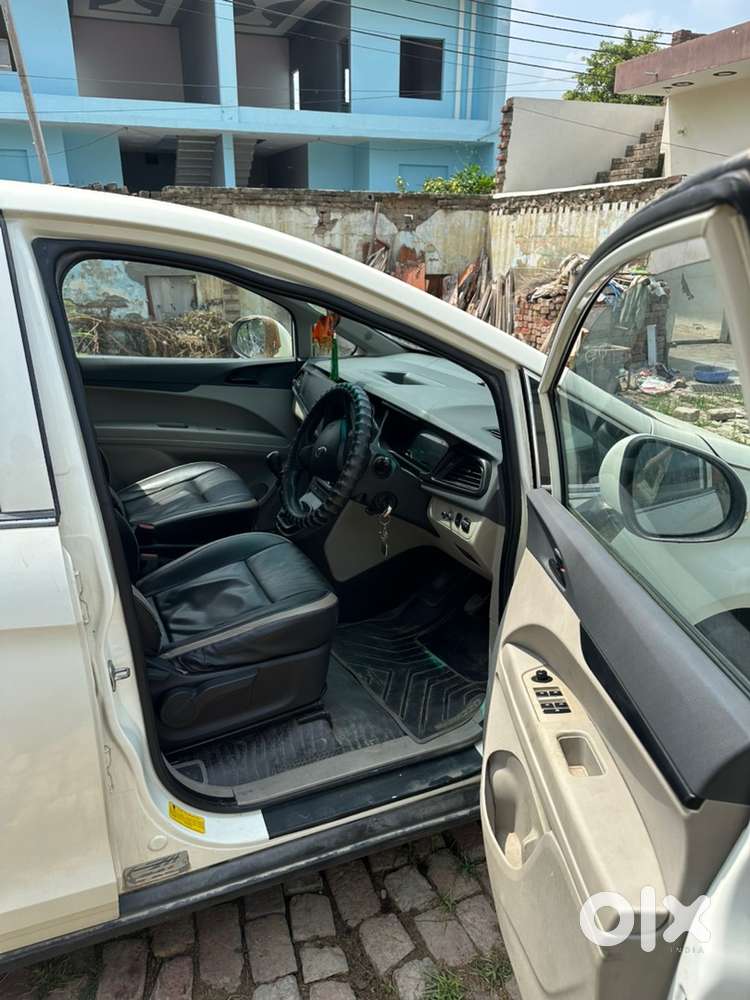 Mahindra Marazzo Diesel 2019