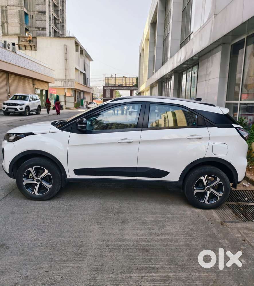 Tata Nexon 1.2 Revotron Xz Plus Premium, 2024, Petrol