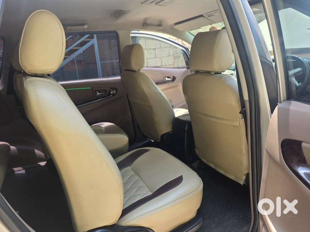 Toyota Innova 2015 Model