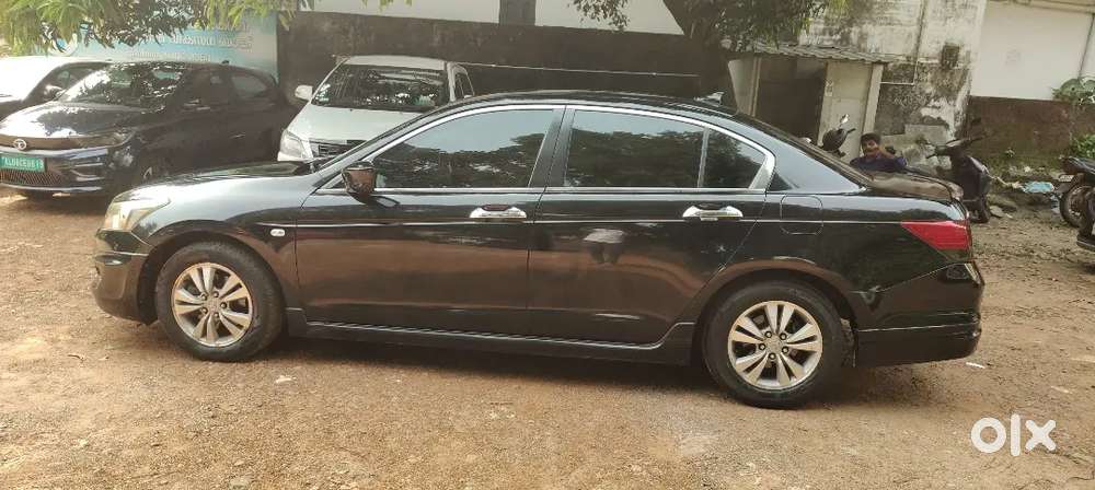 Honda Accord 2.4 At Bs 111 2009
