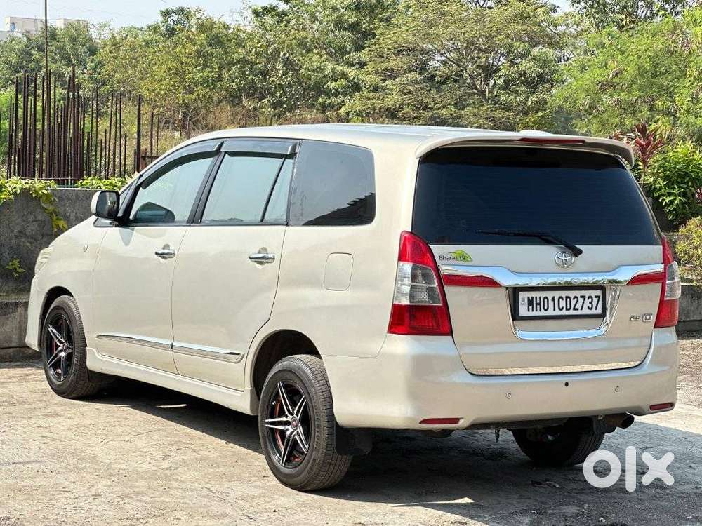 Toyota Innova 2.5 G (diesel) 8 Seater, 2015