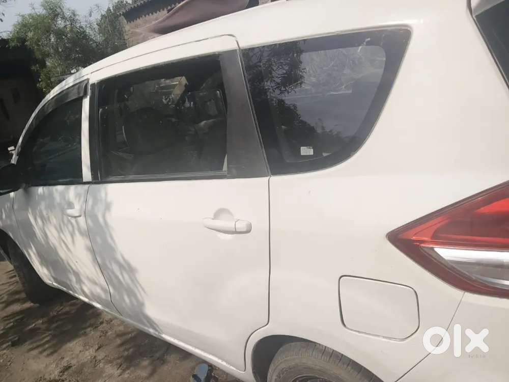 Maruti Suzuki Ertiga 2014 Diesel 98500 Km Driven