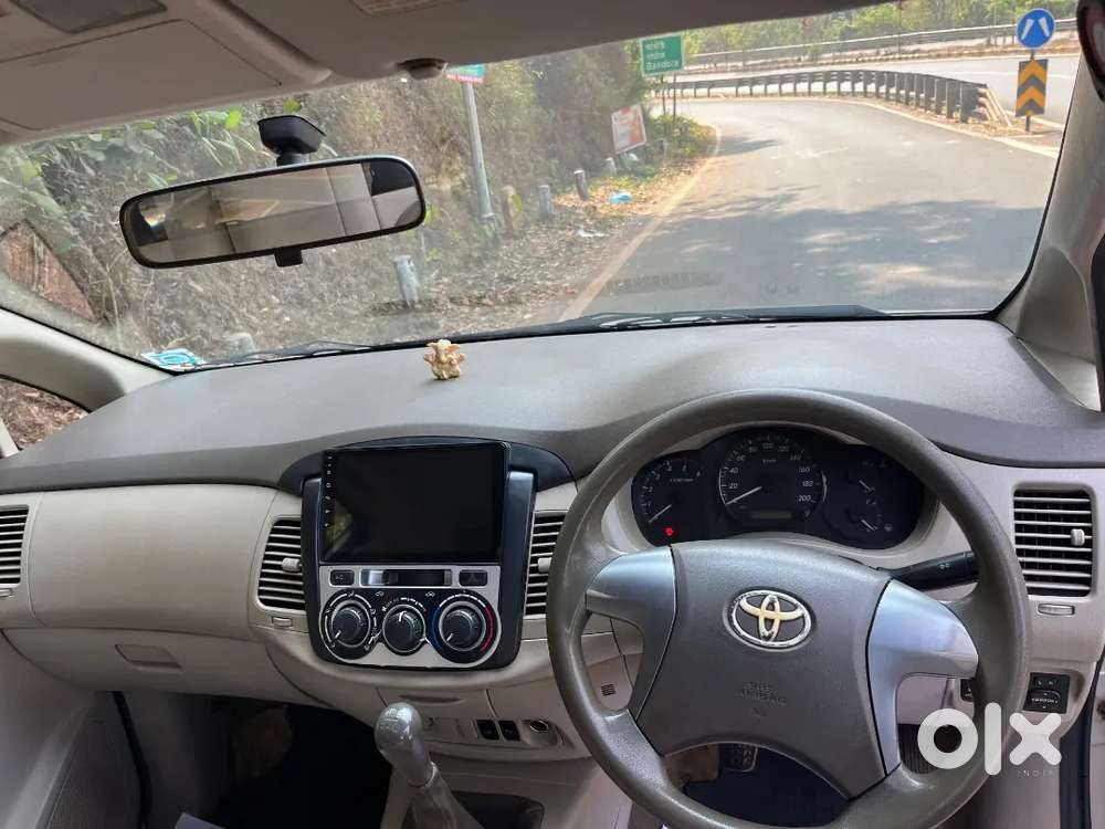 Toyota Innova 2014 Diesel Well Maintained