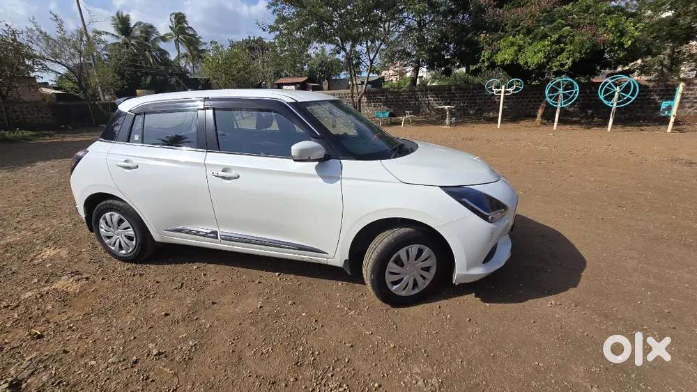 Maruti Swift Vxi (o)  2025 White Advertise By Owner