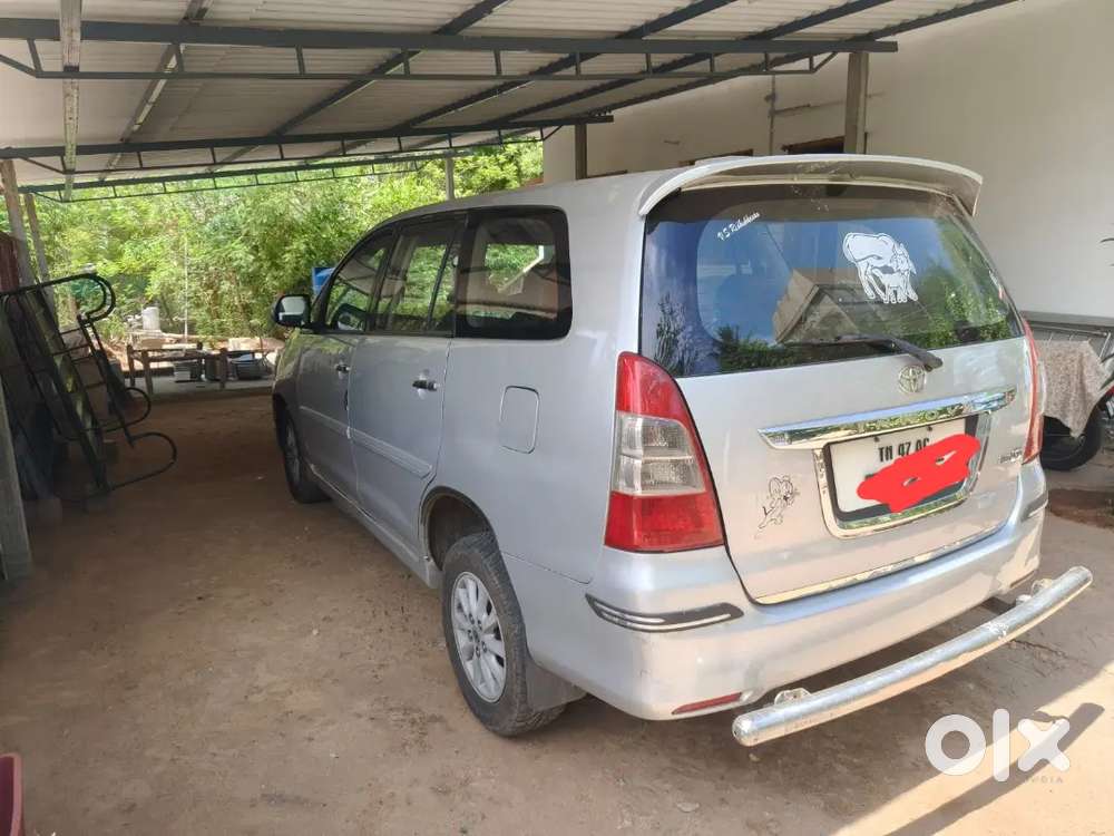 Well Maintained Single Handed Toyota Innova 2.5 Vx 2012 - 8seater