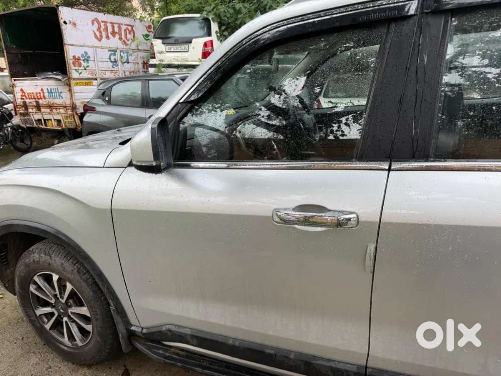 Mahindra Scorpio N Z8 Select Manual 2025 Petrol Well Maintained