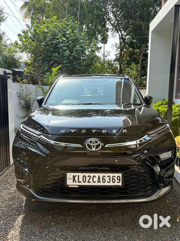 Toyota Urban Cruiser Hyryder 2025 Petrol 4700 Km Driven