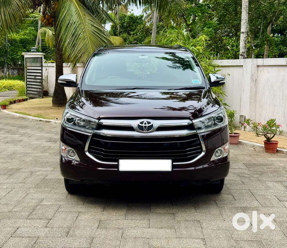 Toyota Innova Crysta 2.8z Automatic, 2017, Diesel