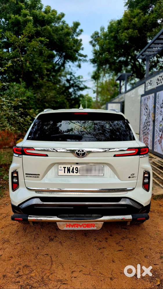 Toyota Urban Cruiser Hyryder Hybrid G(o) 2025, Well Maintained