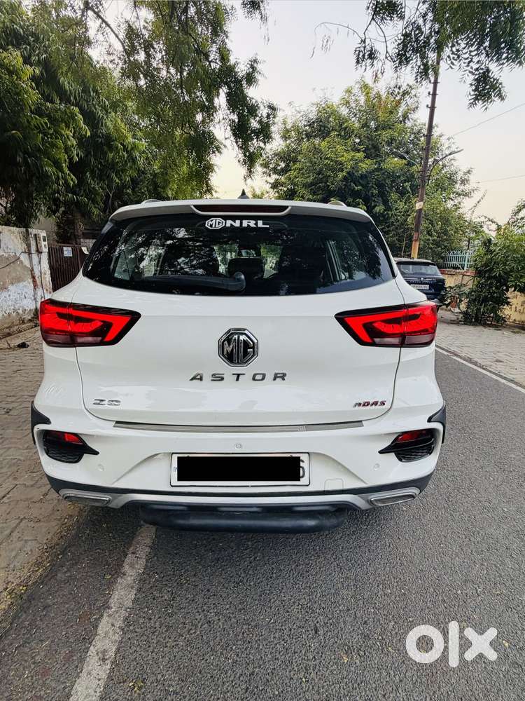 Mg Astor 1.5 Savvy Cvt S Red, 2021, Petrol