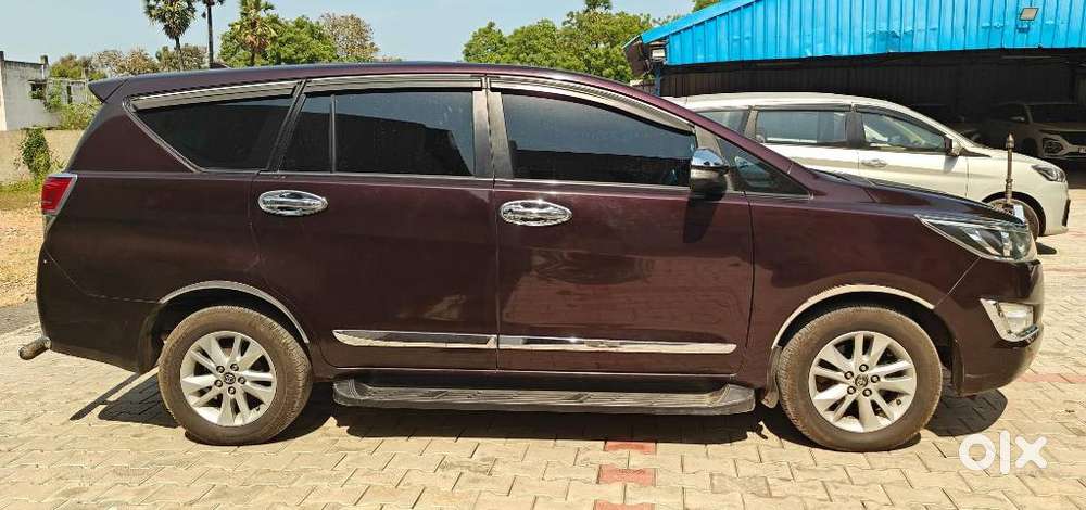 Toyota Innova Crysta 2.4 G Mt 8s, 2016, Diesel