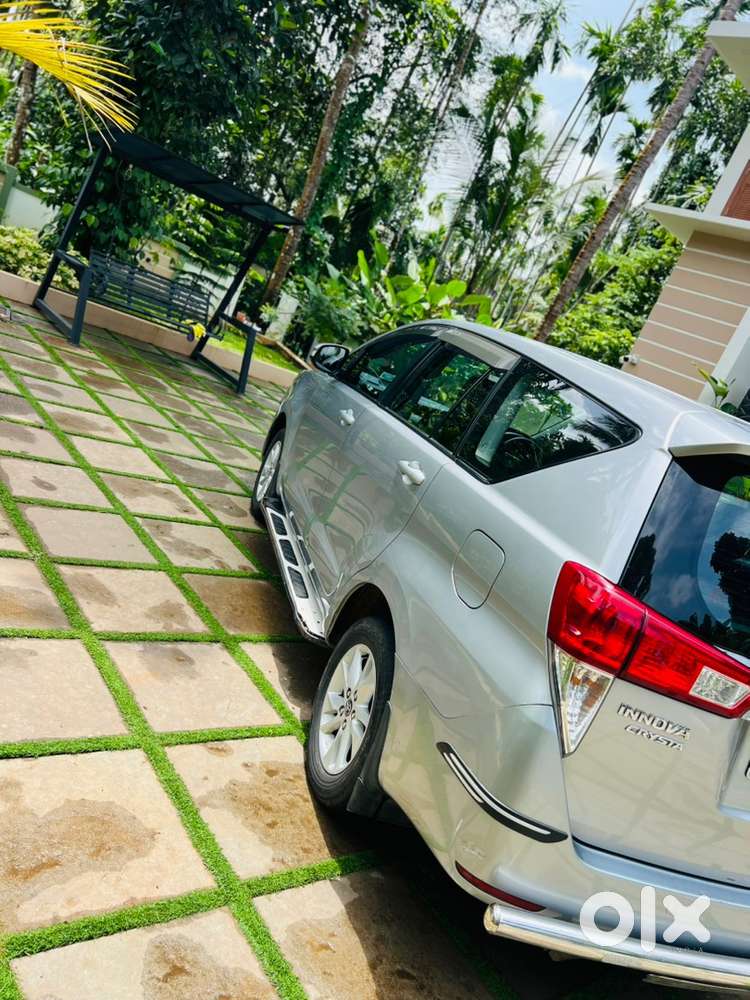 Toyota Innova Crysta 2017
