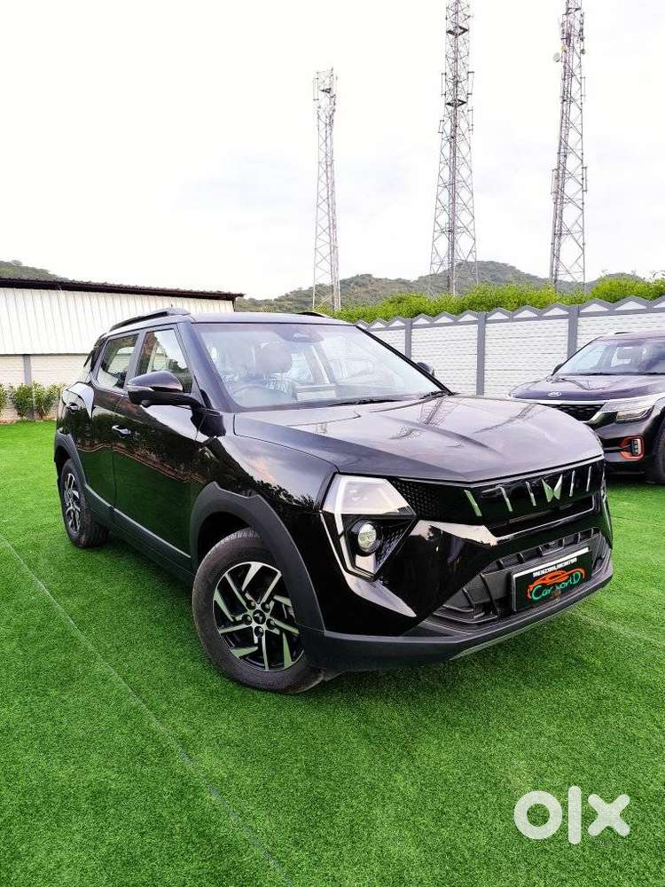 Mahindra Xuv 3xo Ax5l Pg Mt, 2025, Petrol