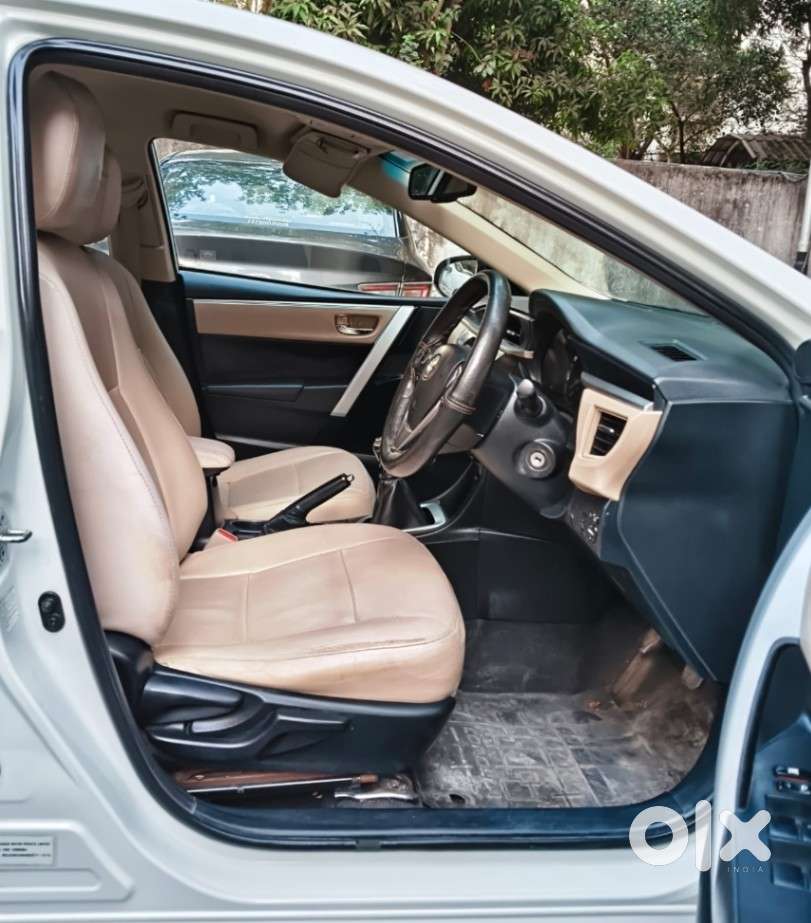 Toyota Corolla Altis 2013-2017 D-4d G, 2015, Diesel