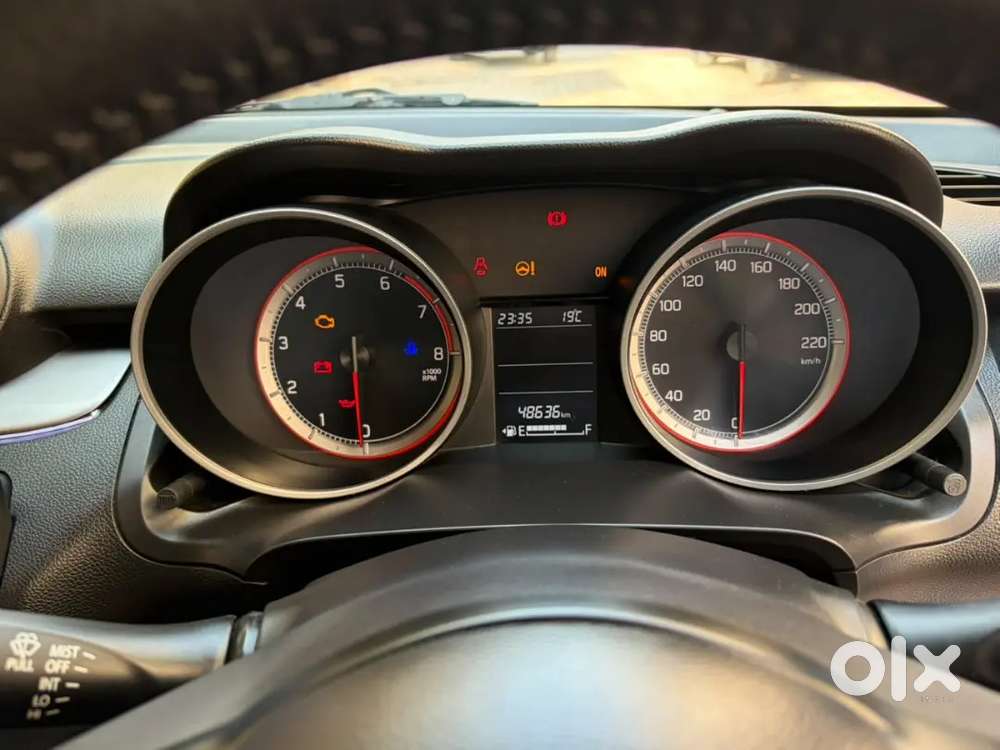 Maruti Suzuki Swift 2021zxi