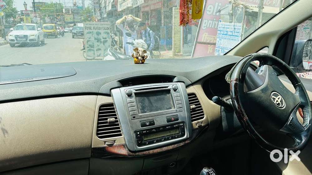 Toyota Innova 2016 Diesel Well Maintained