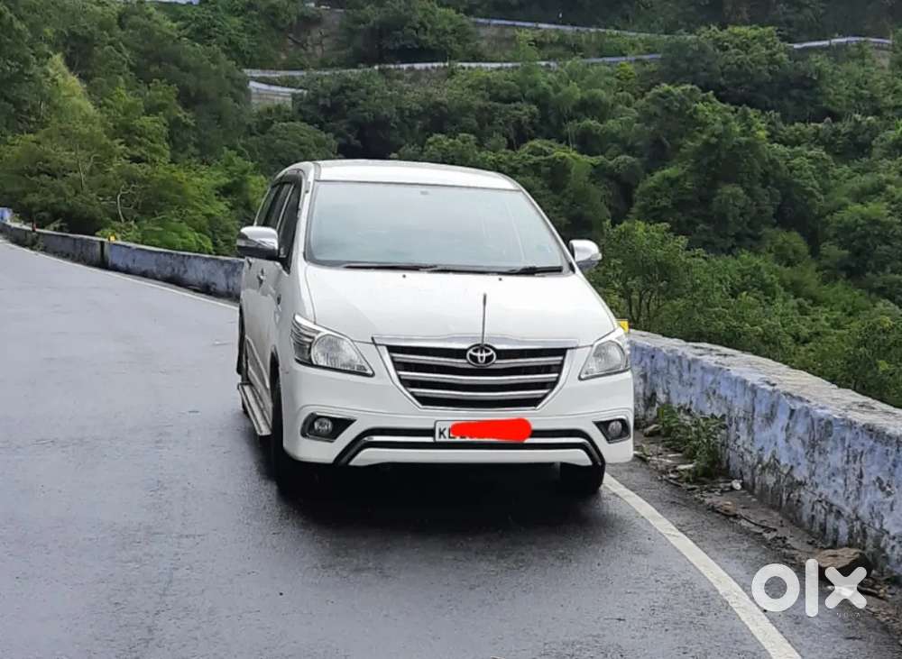 Toyota Innova 2013 Diesel Well Maintained