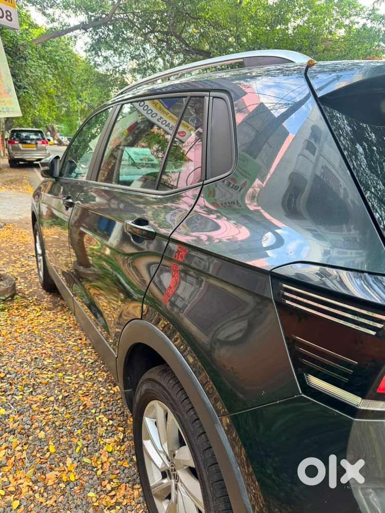 Volkswagen Taigun 1.0 Tsi Highline At, 2022, Petrol