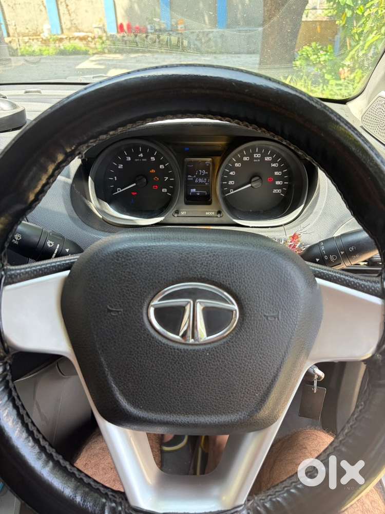 Tata Tiago Xm Petrol 2017