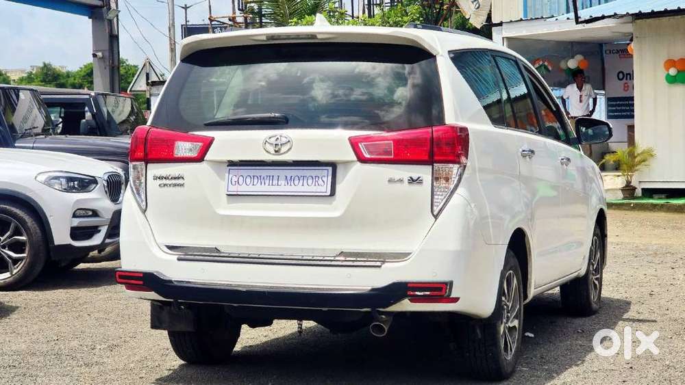Toyota Innova Crysta 2.4 V 8 Str, 2022, Diesel