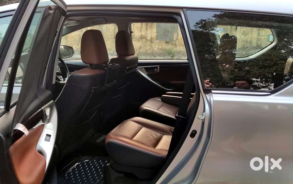 Toyota Innova Crysta