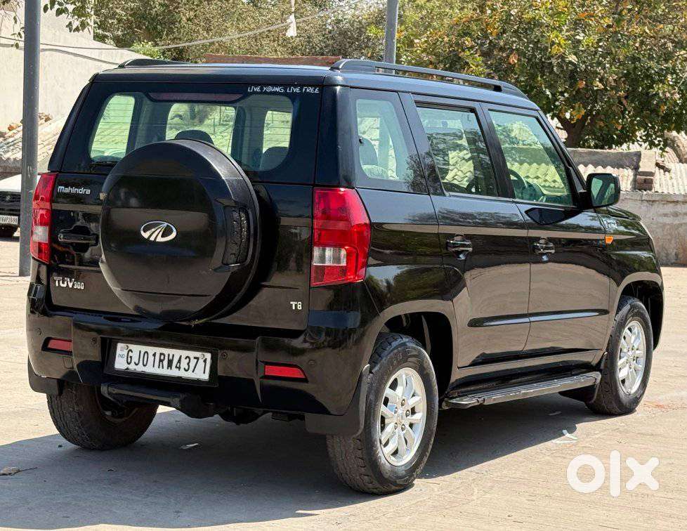 Mahindra Tuv 300