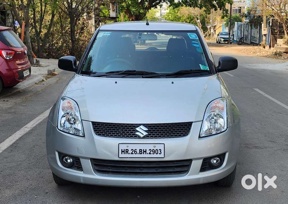 Maruti Suzuki Swift Vxi + Manual, 2011, Petrol