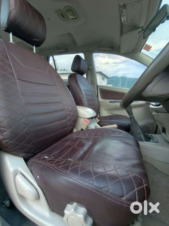 Toyota Innova 2.5 G (diesel) 8 Seater, 2012, Diesel
