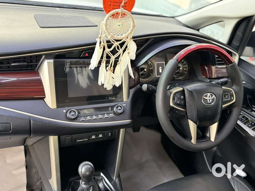 Toyota Innova Crysta 2017 Diesel Well Maintained