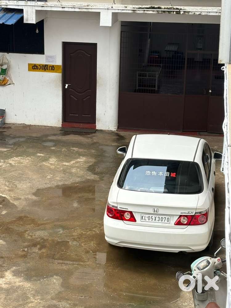 Honda City Zx 2006 Petrol Well Maintained