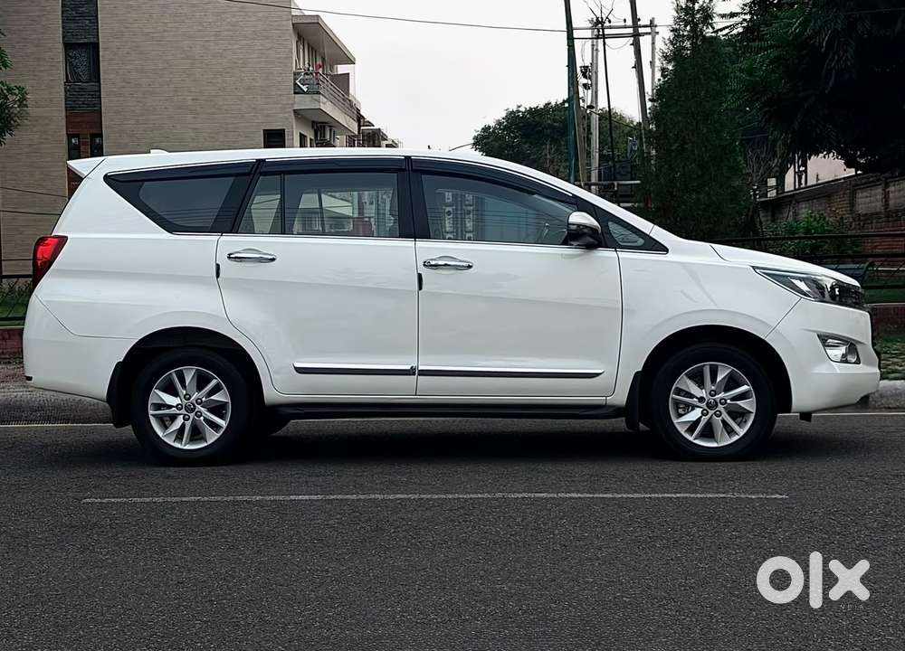 Toyota Innova Crysta 2.4 V, 2018, Diesel