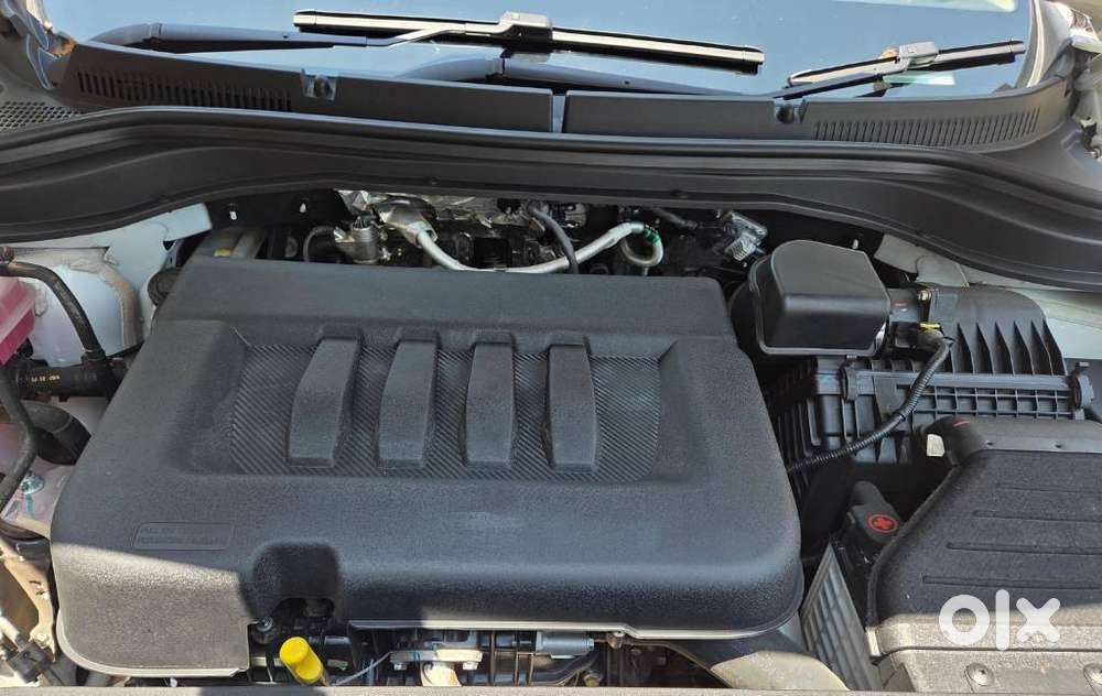 Mahindra Xuv700 2.2 Ax 7 Diesel At Luxury Pack Str, 2024, Diesel