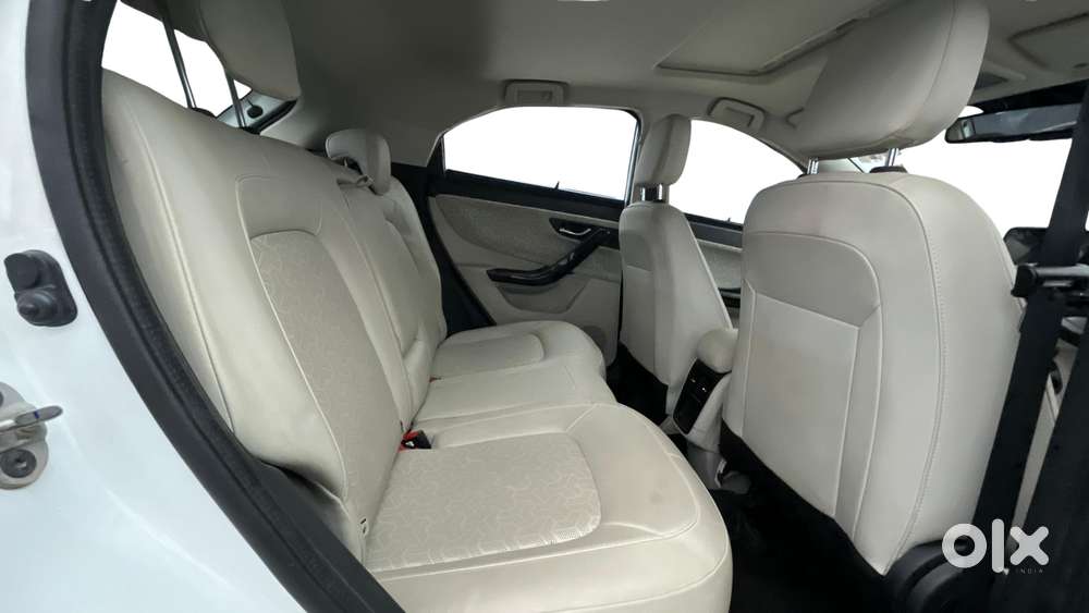 Tata Nexon 1.2 Revotron Xza Plus, 2023, Petrol