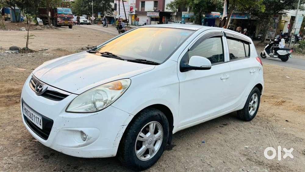 Hyundai Car Manual 2011