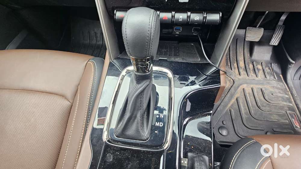 Mahindra Scorpio-n 2.0 Z8 L Petrol At 7 Str, 2025