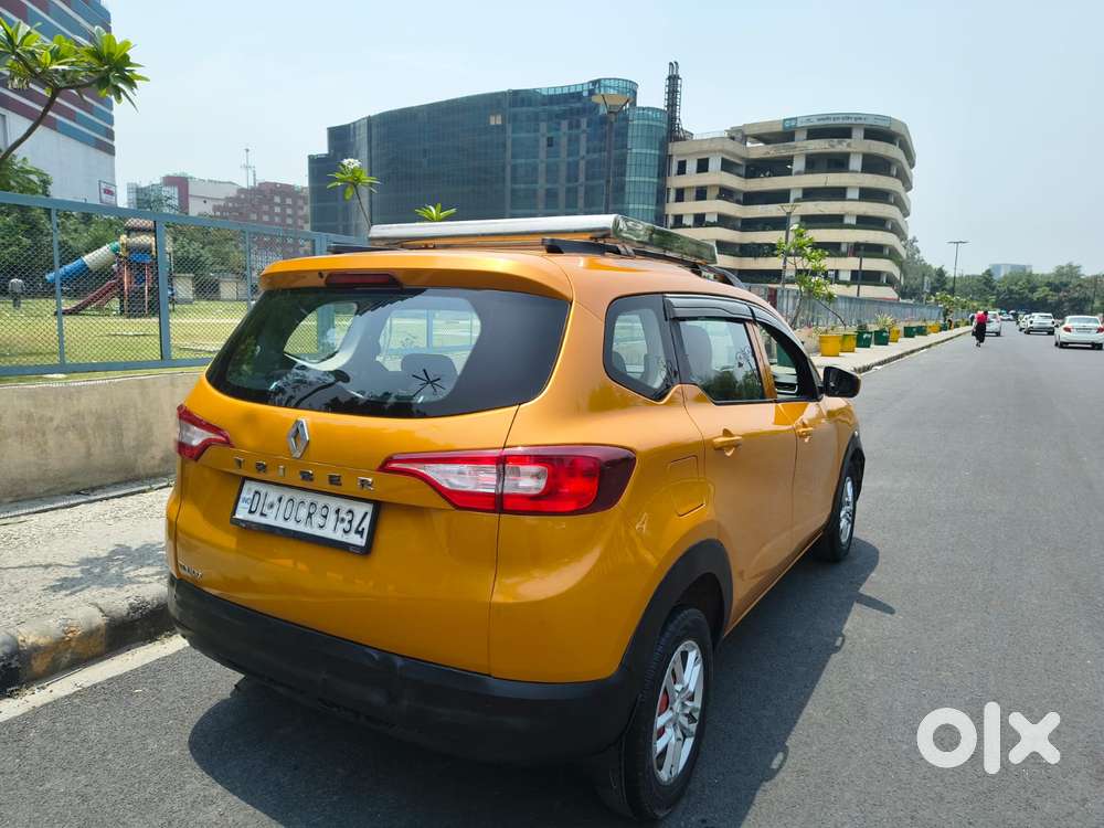 Renault Triber Rxl, 2022, Petrol