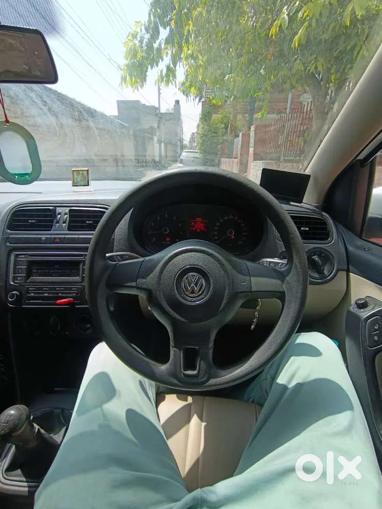Volkswagen Polo 2014 Petrol 83000 Km Driven