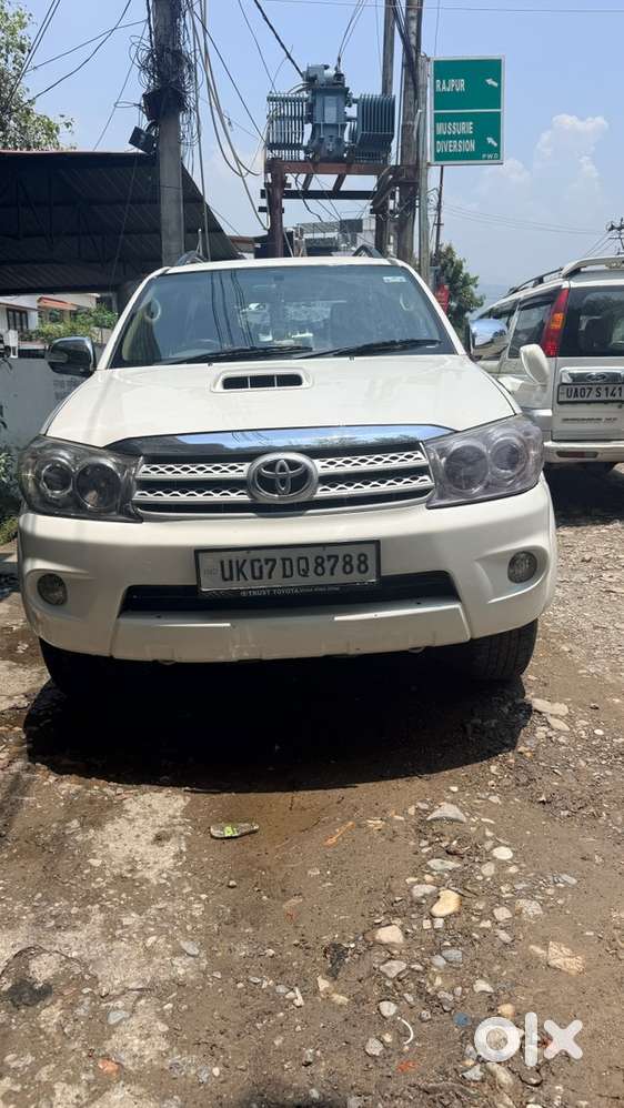 Toyota Fortuner Diesel 2011