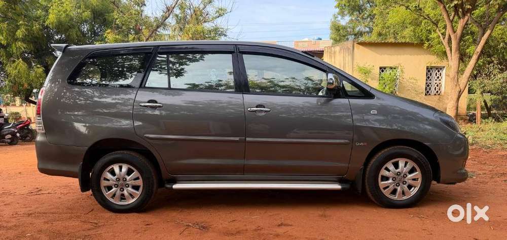 Toyota Innova 2.5 V 7 Str, 2009, Diesel