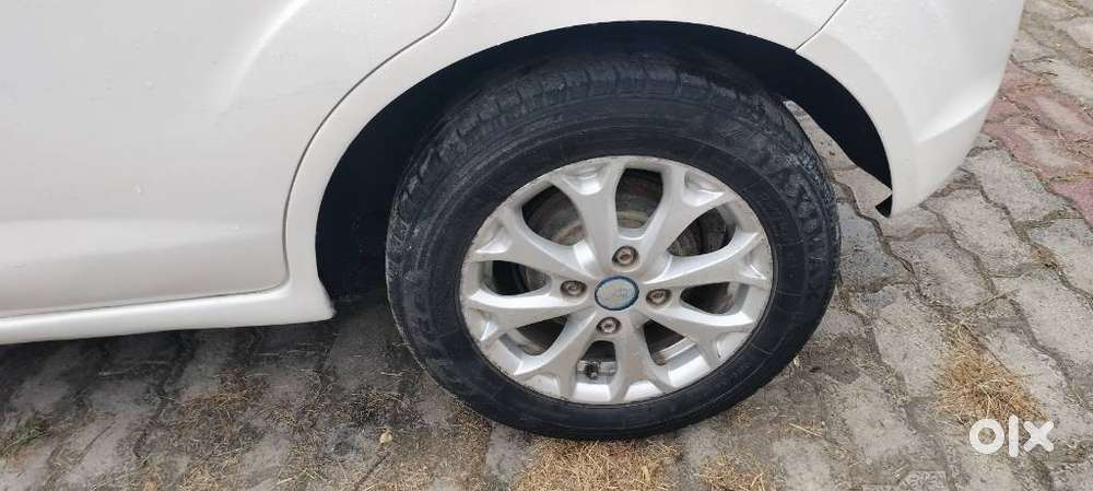 Ford Figo 1.2p Titanium Plus Mt, 2014, Diesel