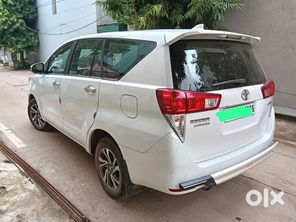 Toyota Innova Crysta 2.4 V, 2024, Diesel