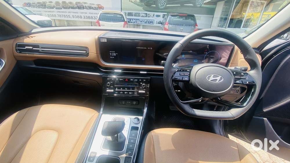 Hyundai Alcazar 1.5 Tdct Signature (o) 7s Petrol, 2024, Petrol