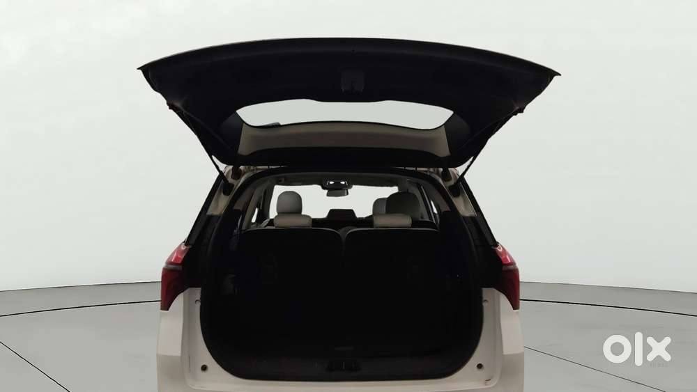 Mahindra Xuv700 2.2 Ax 7 Diesel At Str Awd, 2023, Diesel