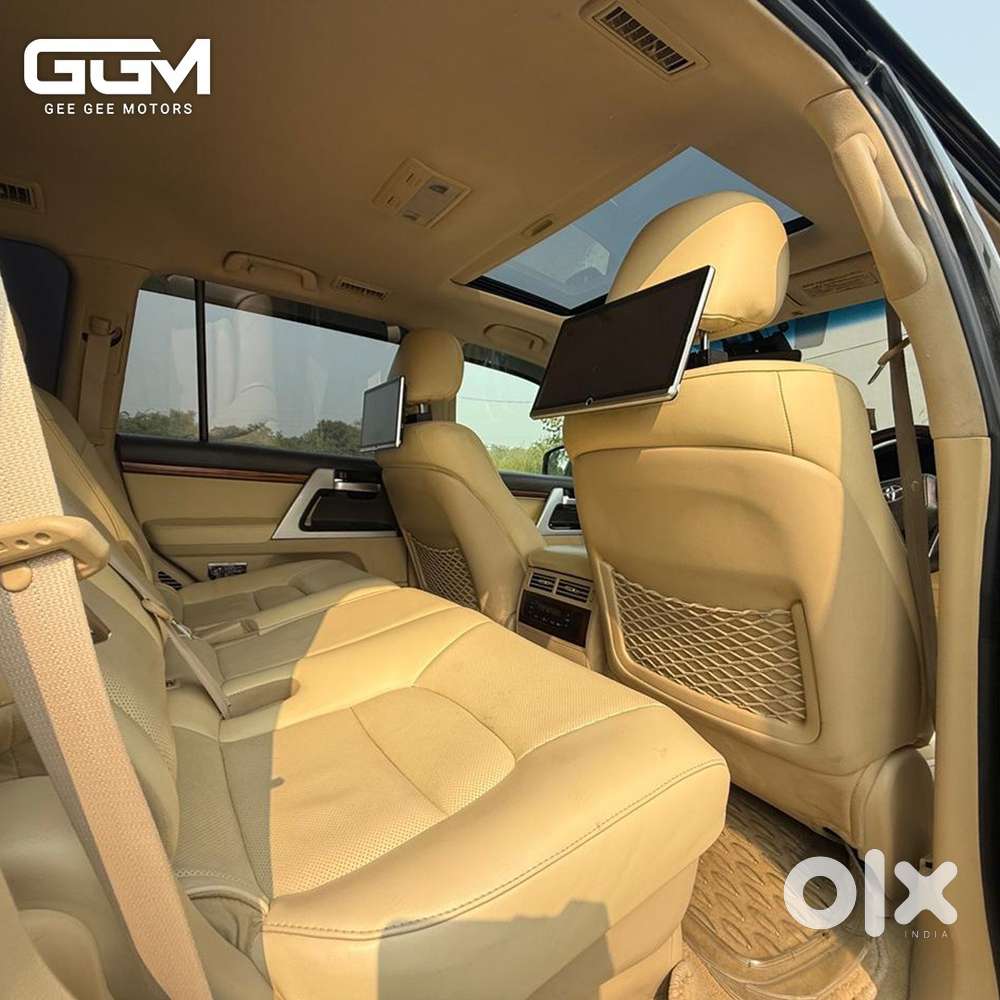 Toyota Land Cruiser Zx Petrol, 2017, Petrol