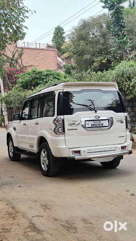 Mahindra Scorpio S10, 2016, Diesel