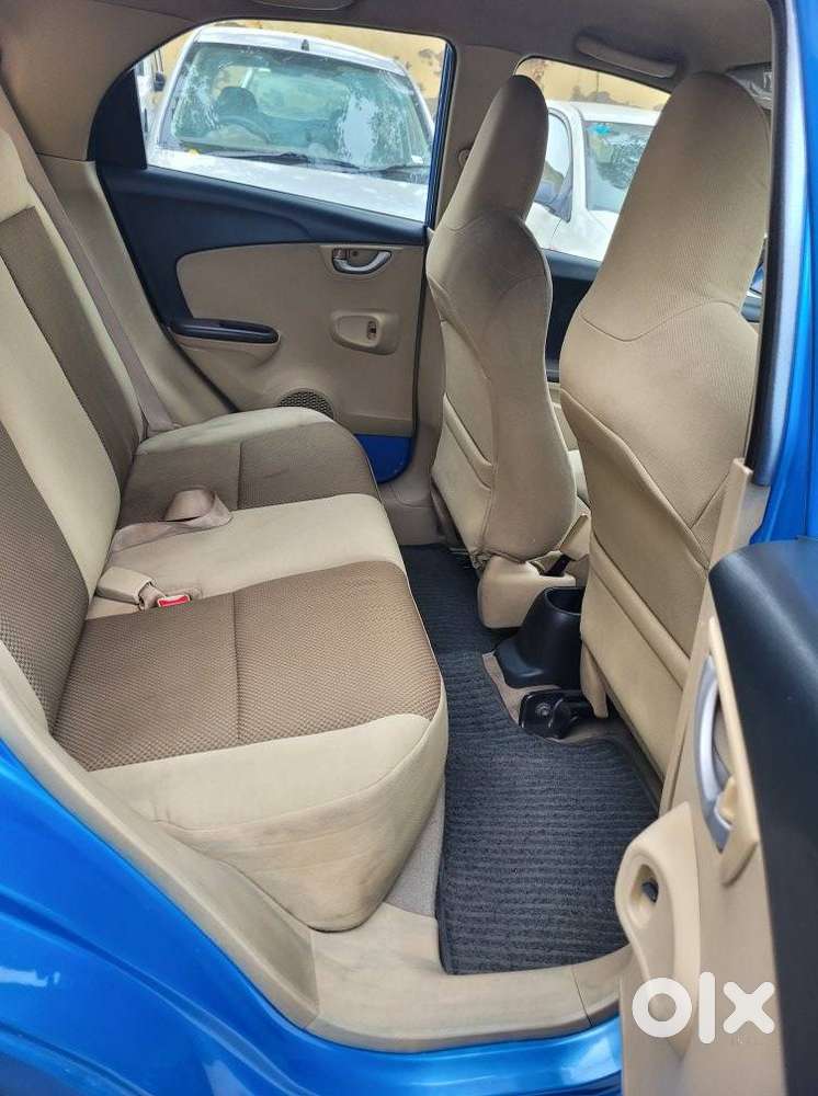 Honda Brio V Mt, 2012, Petrol
