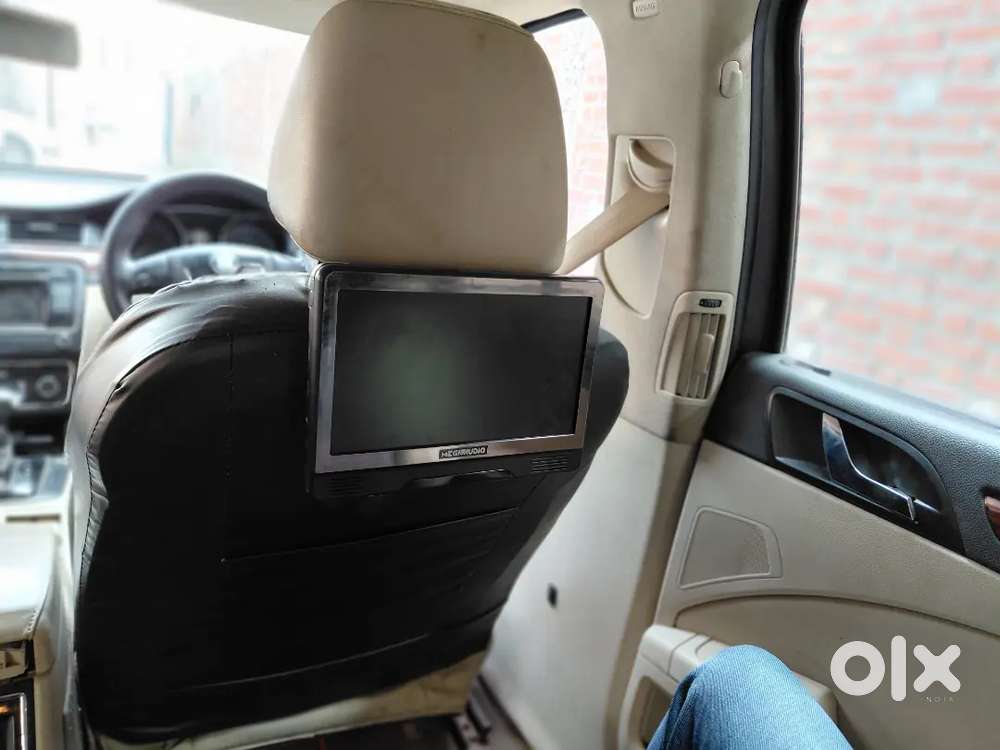 Skoda Superb 2011 Petrol, 3rd Owner, Excellent Condition