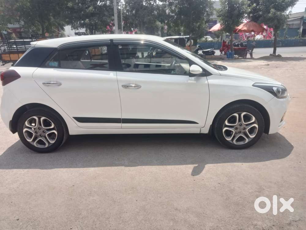 Hyundai Elite I20 Asta (o) 1.2 Mt, 2021, Petrol