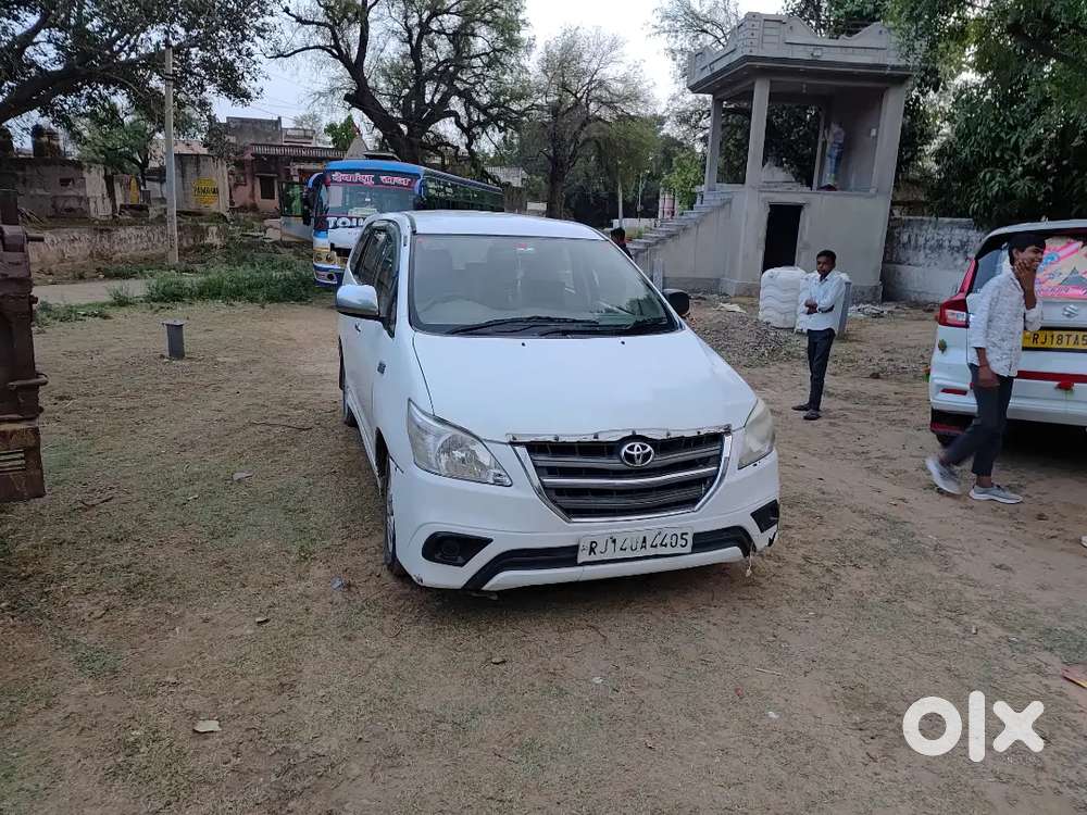 Toyota Innova 2006 Diesel 400000 Km Driven