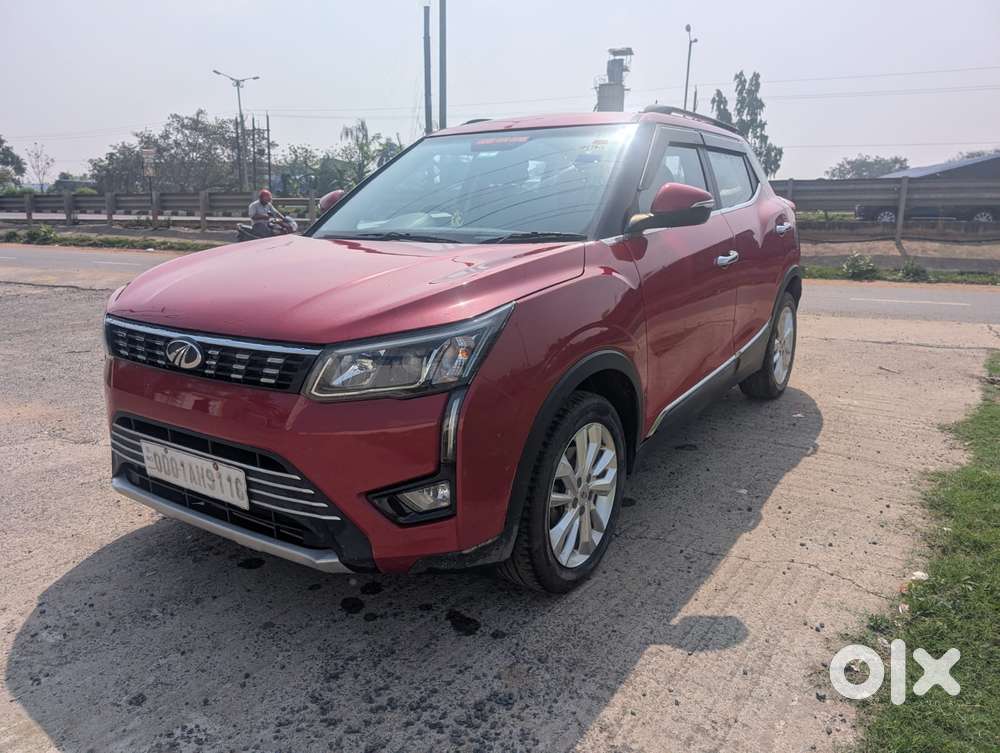 Mahindra Xuv300 W8 Option Dual Tone, 2020, Petrol